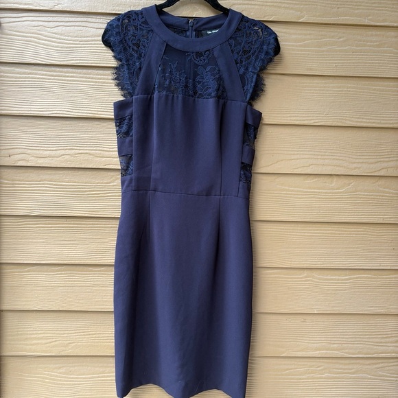 The Kooples Lace Cut Out Crepe Dress in Navy Size Small - Picture 4 of 10